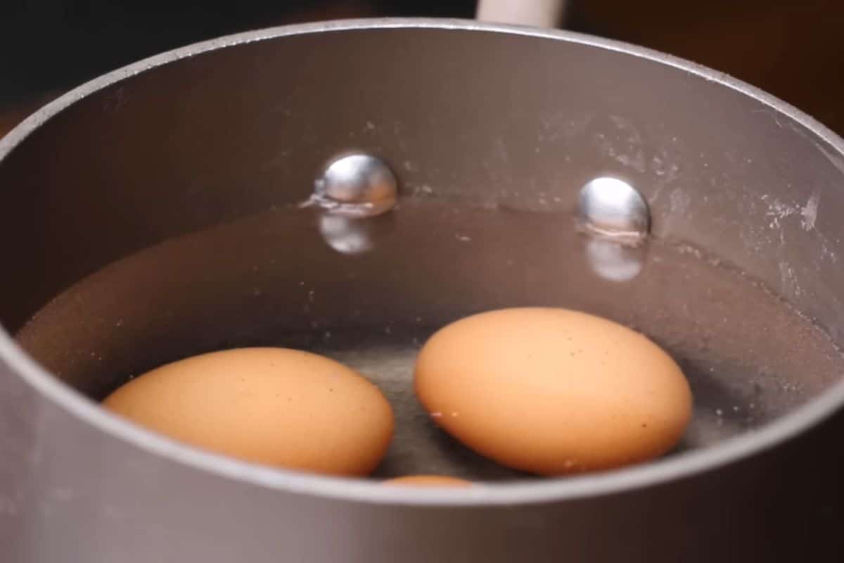 Easy to Peel Hard Boiled Eggs – Perfect Every Time